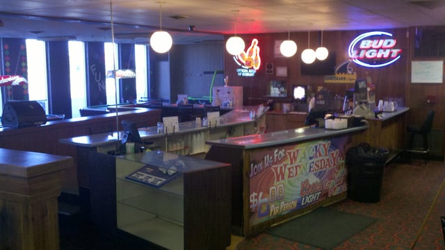 Meadowood Lanes, Restaurant & Lounge3