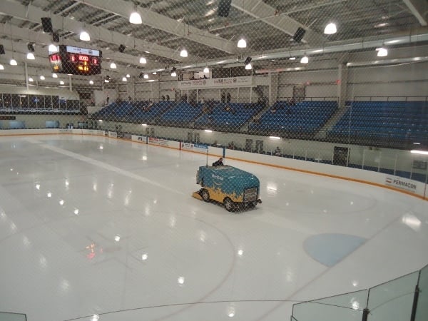 Gateway Ice Centre zamboni  2 (600x450)