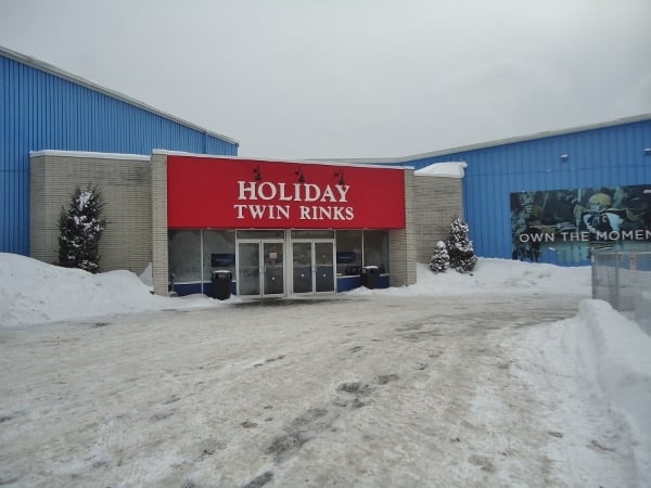 Holiday Twin Rinks 2