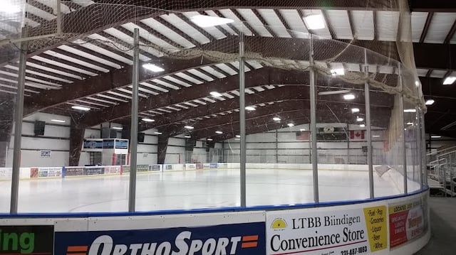 Petoskey Ice Arena.jpg