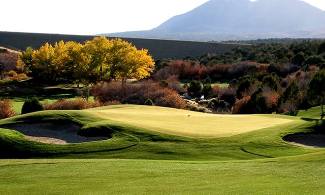 Hideout Golf Club & Resort 5