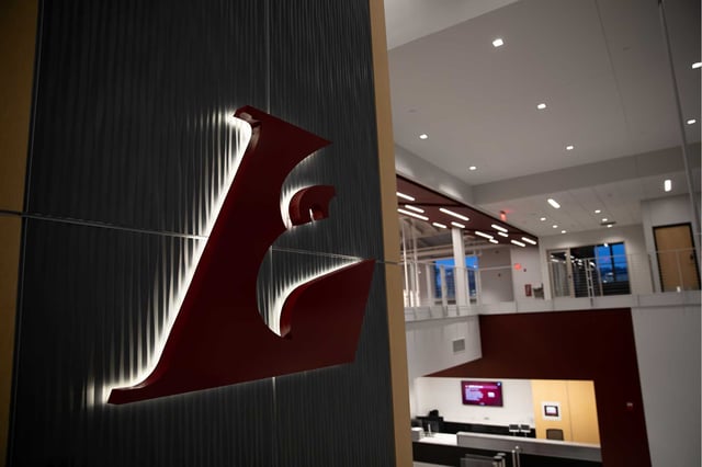 UW La Crosse Field House Logo.png