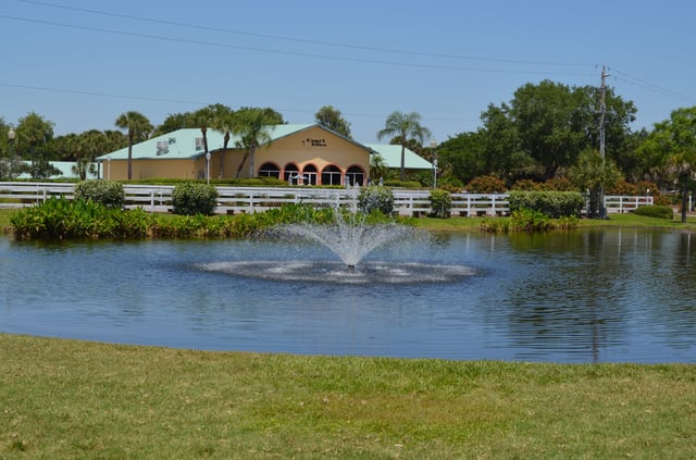 Capri Isles Golf Club 4