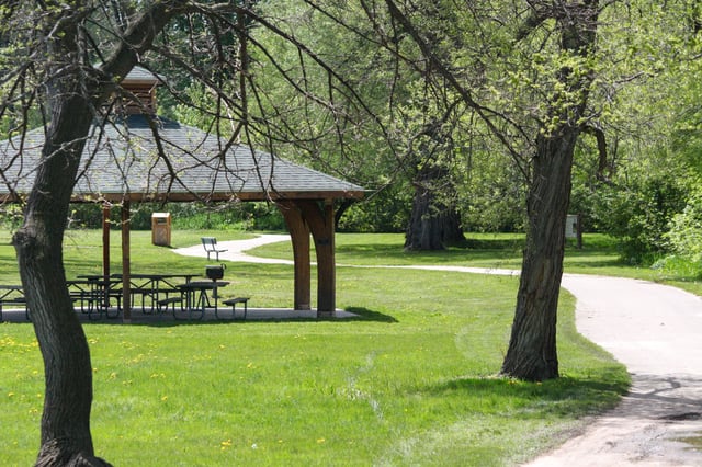 Island Park Bike Path-min.jpg