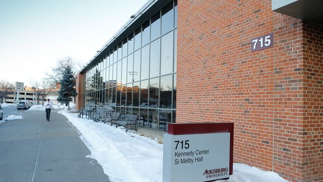 Si Melby Hall 3
