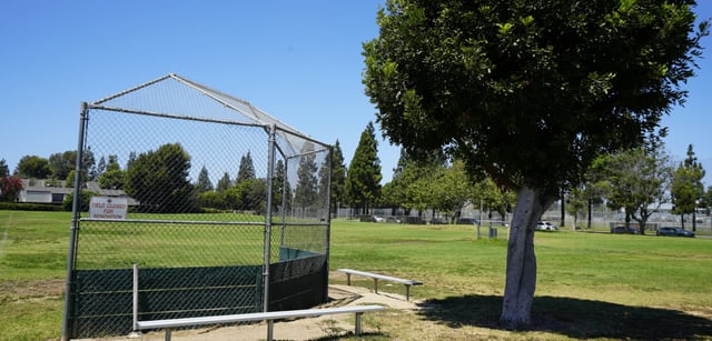 Griset-Park-Baseball-Backstop-2-min_8DFE7901-9F06-57E4-0C67A51014489FBB-8dfe76a4b7b21a5_8dfe818b-02fe-931f-a729d324480740c5.png