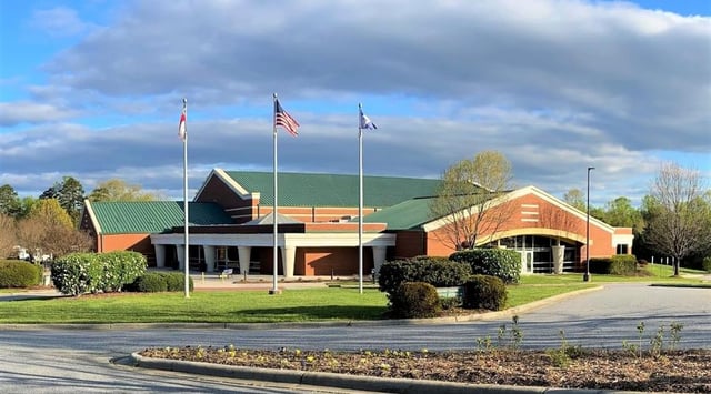 Highland Recreation Center_facility exterior