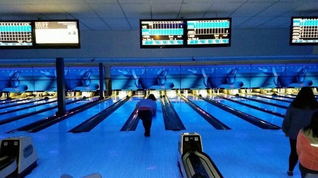 Crossgate Lanes6