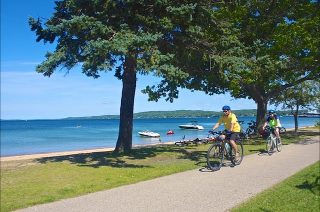 AnyConv.com__TART in Town  2