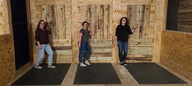 Civil Axe Throwing - Baton Rogue6