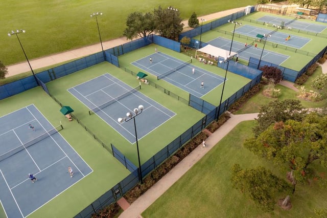 The Lakes Sports Club at Hilton DFW Lakes 1