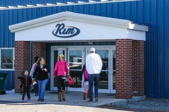 Rim Entrance