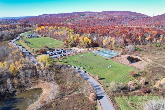 Ed_Staback_Memorial_Park_Athletic_Fields_2022_Access_Aerial_913_LCVB.jpg