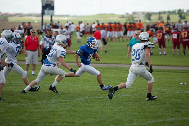 Sanford_014000-02162P Legends Football Camp 2014.jpg
