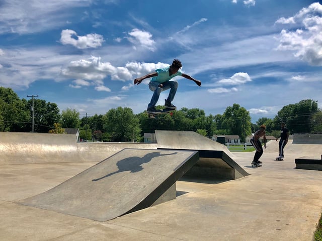 37416571_2067043743544880_488442643181731840_o