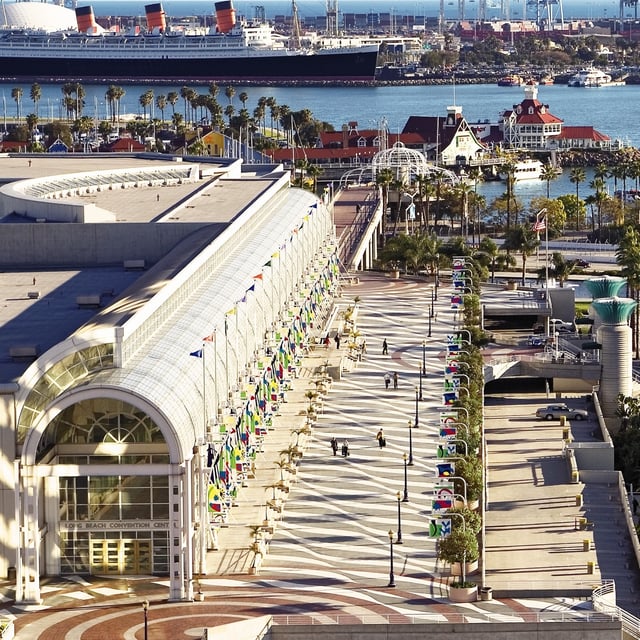 Credit Destinations Magazine-ConventionCenter3 Large.jpeg