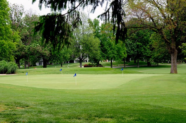 Putting Green.jpg