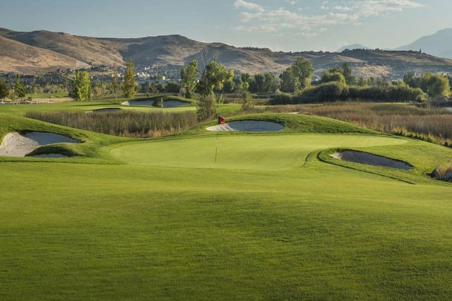 red hawk golf and resort