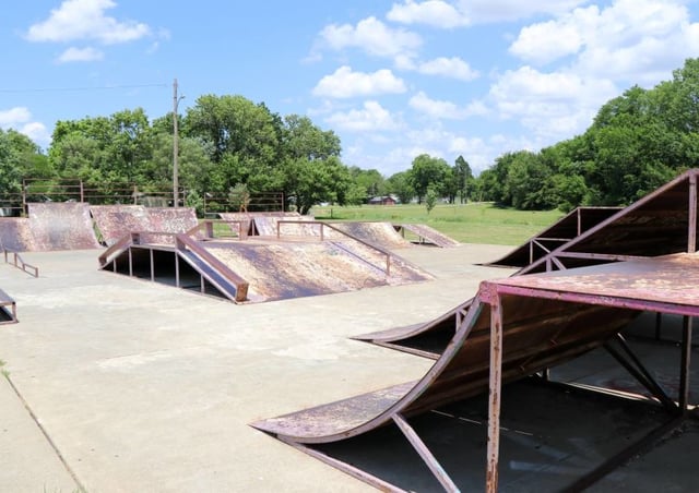 Schlanger-Park-skate-park-6fddc3d5b21befa_543b065f-5056-a36a-0bf5e299a884c1bf