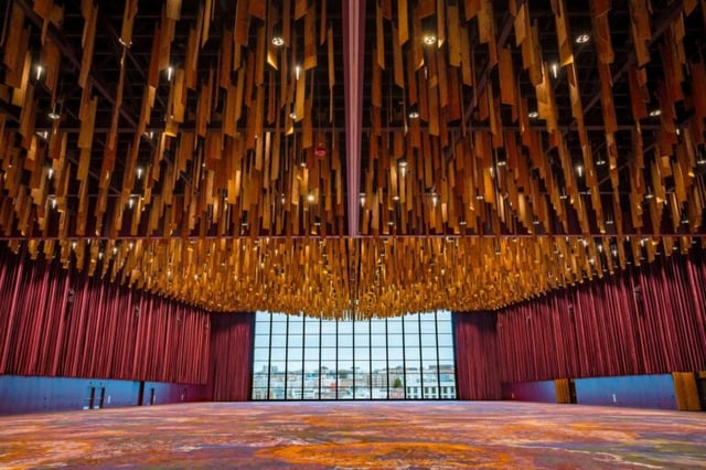 SCC-Summit_Ballroom2-768x512.jpg