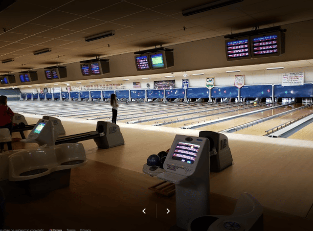 colonial lanes 7