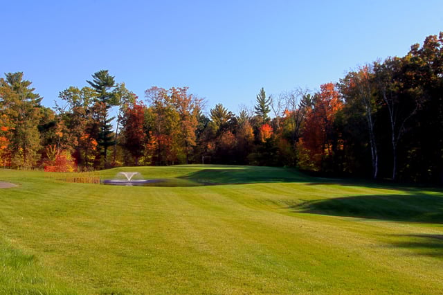 Trappers Turn Golf Club and Restaurant3