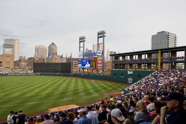 Huntington-Park_Seating-Bowl-City-View_1900-1600x1069
