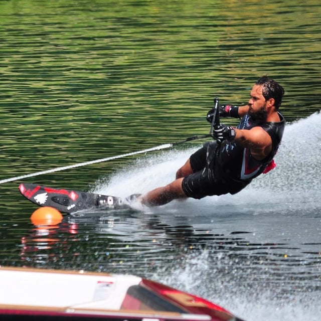 Jon Travers - Skiing