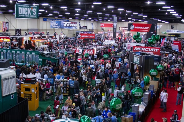 EX Bass crowd Large.jpeg