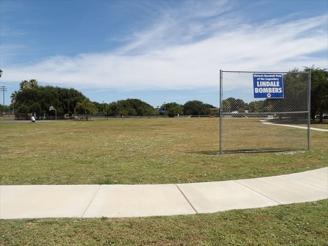 Leroy Naschke Baseball Field2