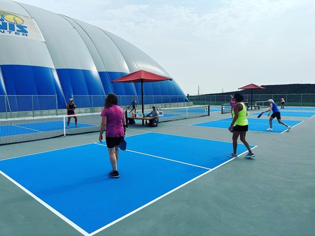 outdoor-pickleball mandan tennis center.jpg