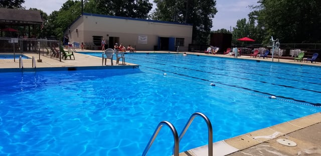birchtree swim and racquet club 3