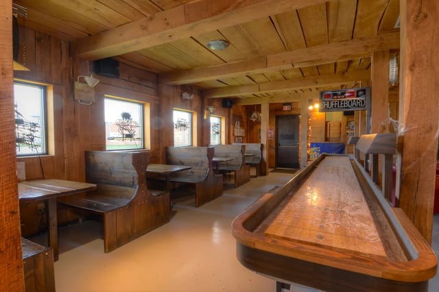 Four%20Seasons%20Bowling%20%26%20Sports