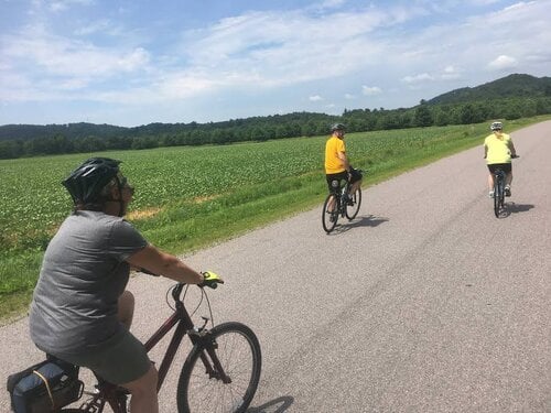 bike+tour+countryside