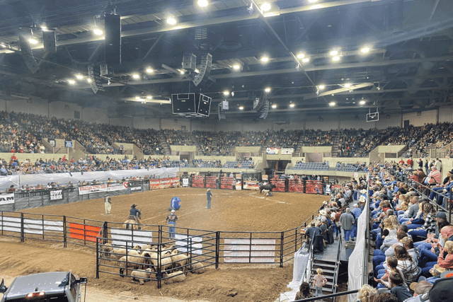 La Crosse Center explorelacrosse.png