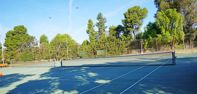 tennis-courts-at-Santiago-park_C05E3245-5056-A36A-083D087C28E9E069-c05e2ecd5056a36_c05e3b9f-5056-a36a-08525f81ebb04c4a.jpg