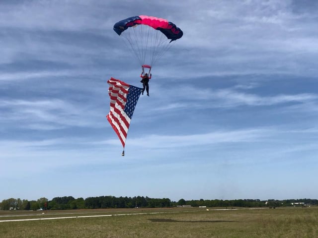 Flying Tigers Sports Parachute Center4