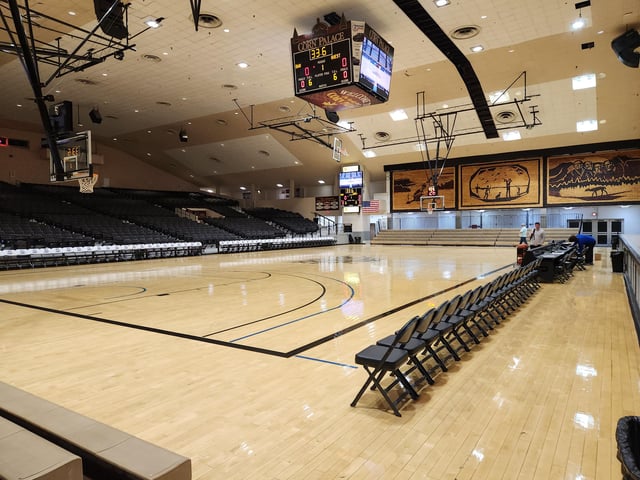 Team court entrance south 10.28.25.jpg