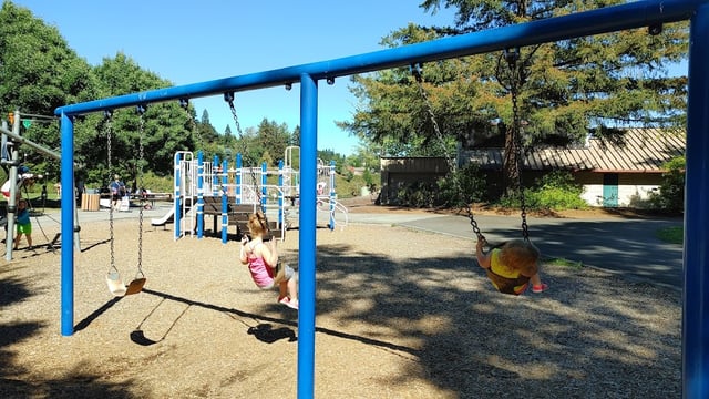 Klineline Pond and Salmon Creek Park
