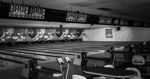 Bowling-Center-Black-White-Web-768x404