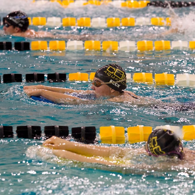 COM aquatics swimmers