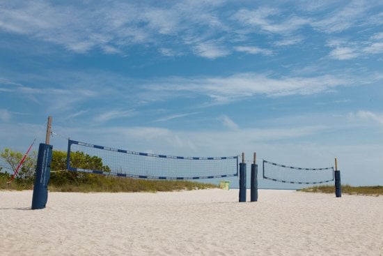 Postcard Inn on the Beach 3