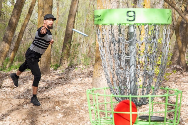 Victory Park Disc Golf Course 3