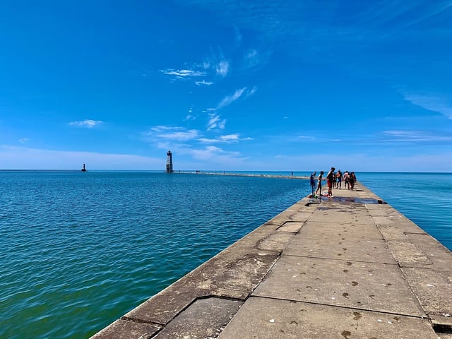 Frankfort Public Beach and Playground 4