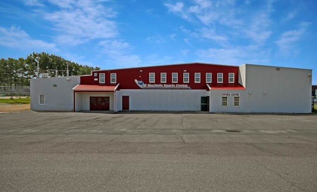 slide_almacinnissportscentre_01-660x400.jpg
