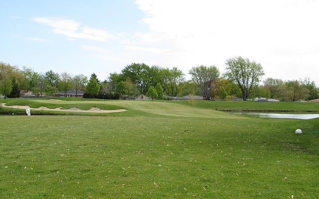 Links & Tees Golf Facility 5