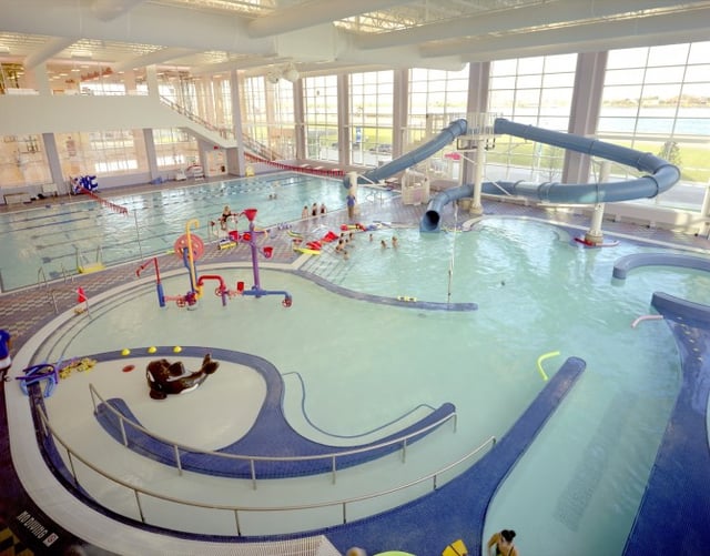 bluewater-ymca-pool-kids-zone-670x525