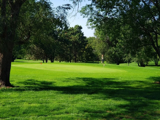 Pine lake Golf and Tennis Club 8