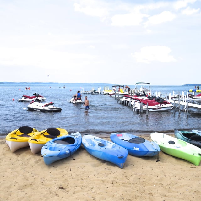 Grande Traverse Parasail6