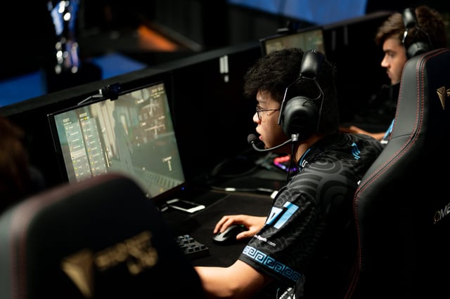 Player One Esports7